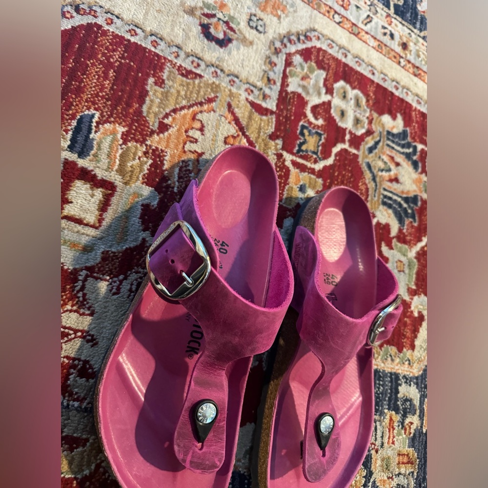 Birkenstock Pink Thong Sandals with Buckle - Picture 3 of 9